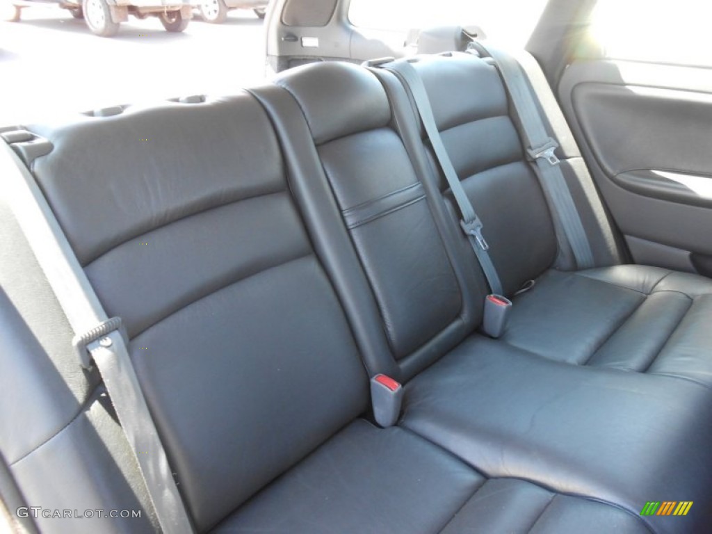2000 V40 1.9T Wagon - Silver Metallic / Off Black photo #18