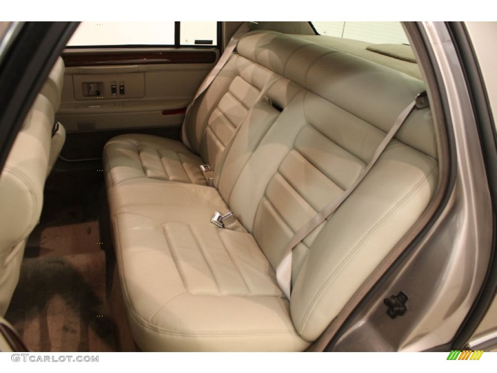 1996 Cadillac DeVille Sedan Rear Seat Photo #82149889