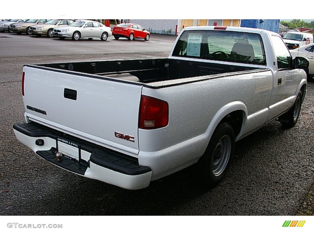 2003 Sonoma SL Regular Cab - Summit White / Medium Gray photo #6