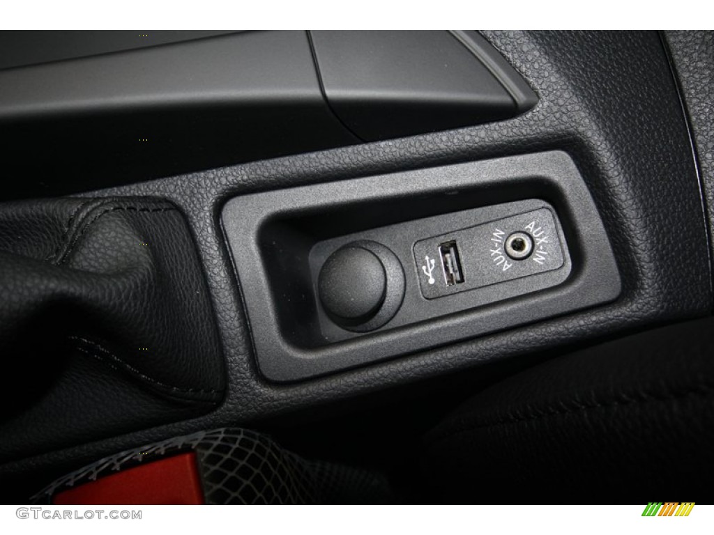 2013 1 Series 128i Coupe - Alpine White / Black photo #20