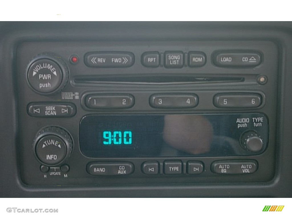 2006 GMC Sierra 3500 SLT Crew Cab 4x4 Dually Audio System Photos