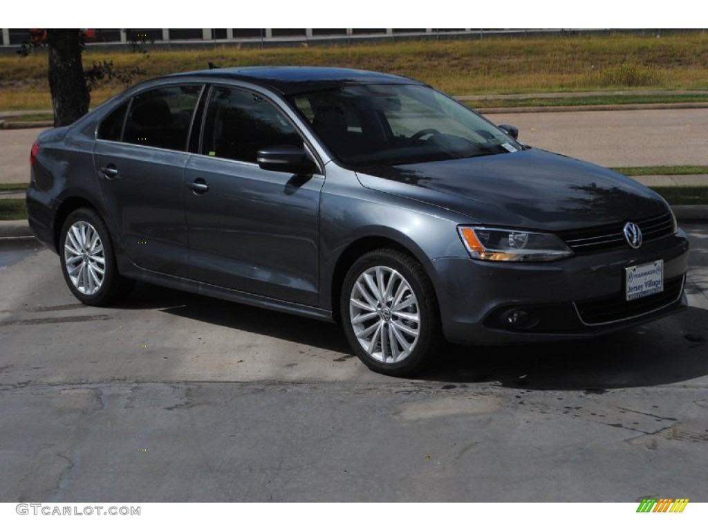 2013 Jetta TDI Sedan - Platinum Gray Metallic / Titan Black photo #1