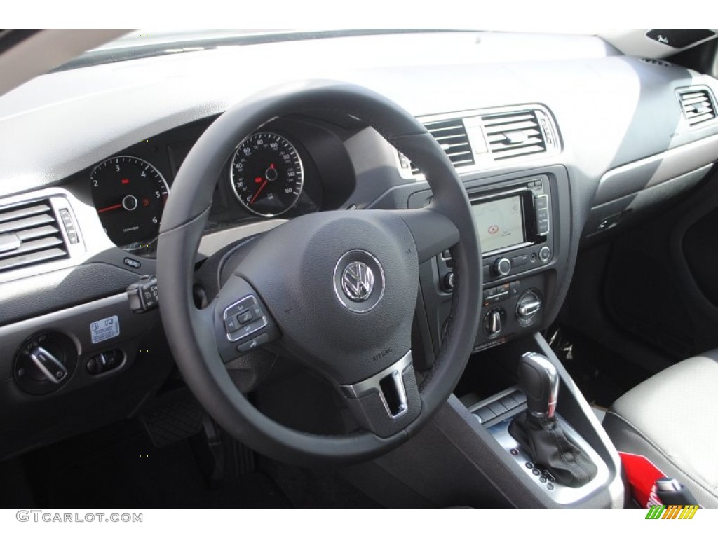 2013 Jetta TDI Sedan - Platinum Gray Metallic / Titan Black photo #23