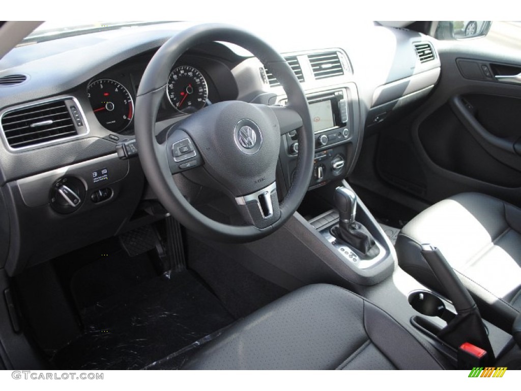 Platinum Gray Metallic 2013 Volkswagen Jetta TDI Sedan Exterior Photo #82153438