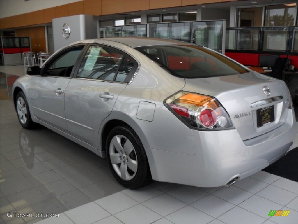 2007 Altima 2.5 S - Radiant Silver Metallic / Charcoal photo #2