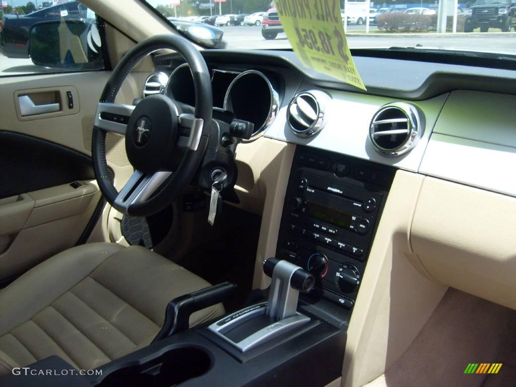 2006 Mustang GT Premium Coupe - Satin Silver Metallic / Light Parchment photo #19