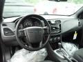 Black - 200 LX Sedan Photo No. 13