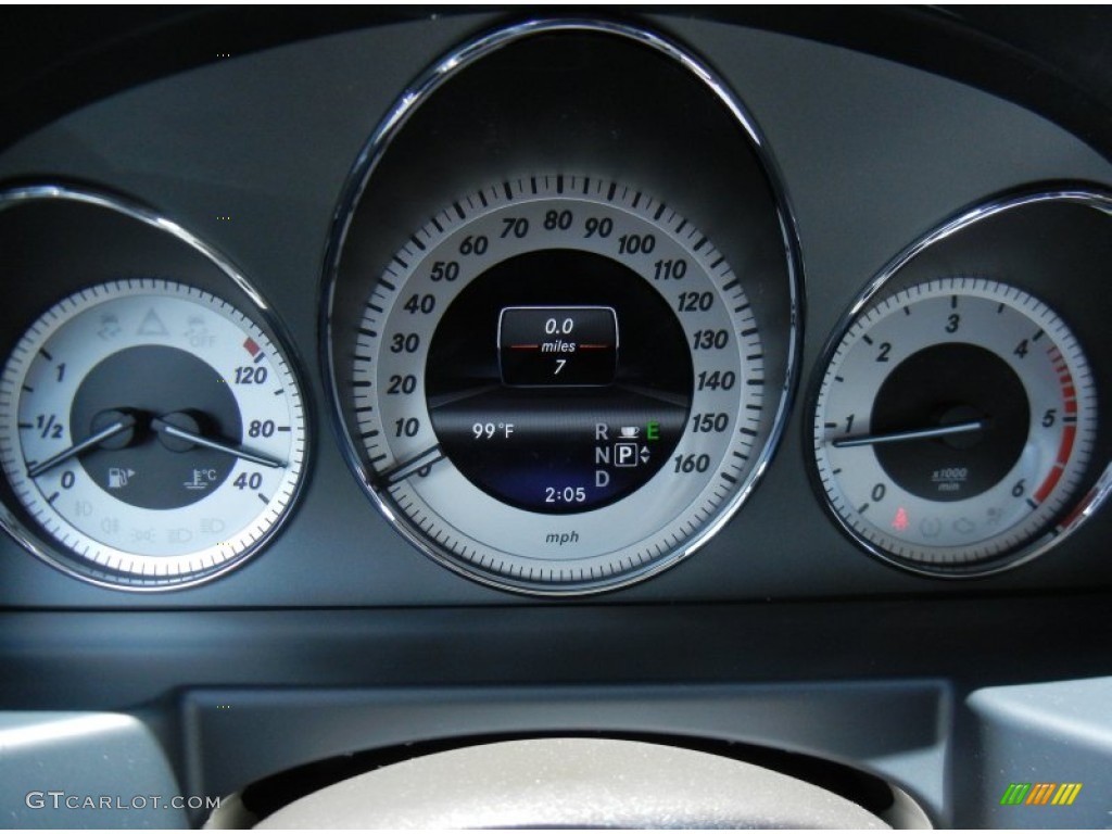 2013 Mercedes-Benz GLK 250 BlueTEC 4Matic Gauges Photos