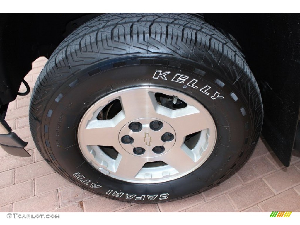 2006 Suburban LT 1500 4x4 - Sandstone Metallic / Tan/Neutral photo #4