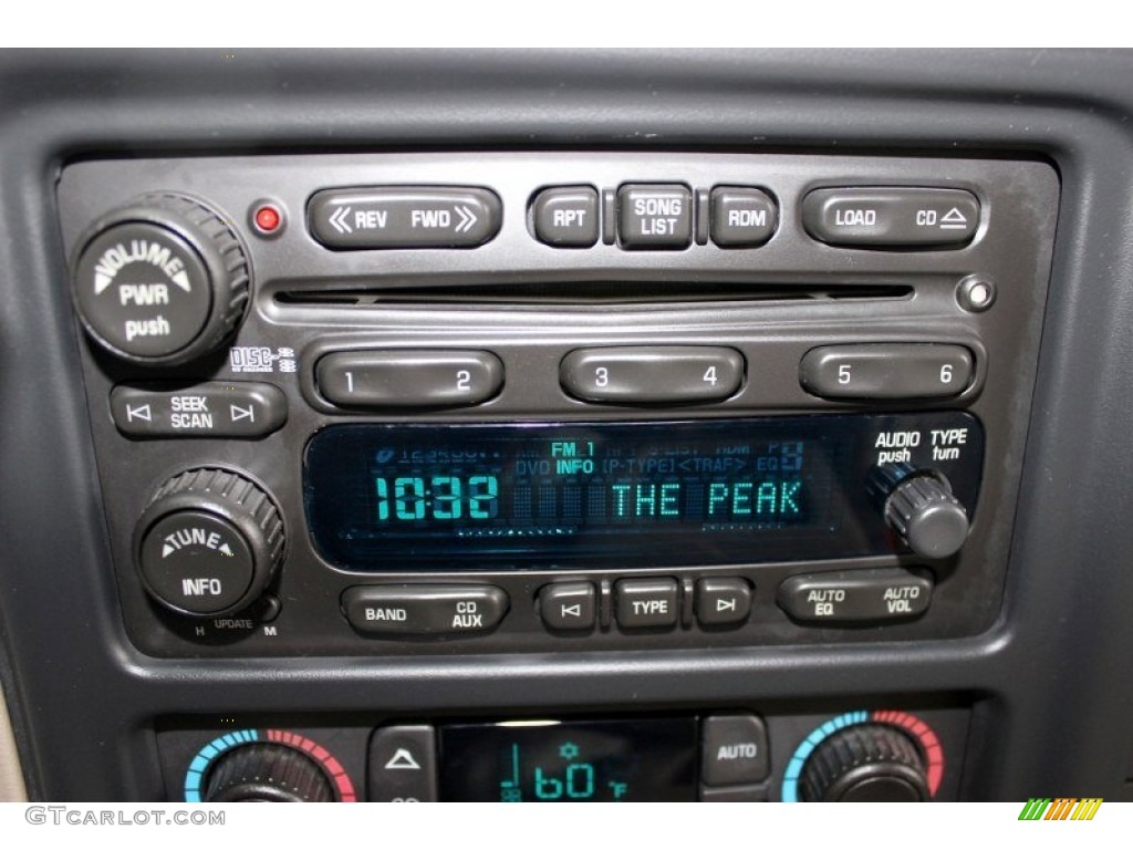 2006 Suburban LT 1500 4x4 - Sandstone Metallic / Tan/Neutral photo #9