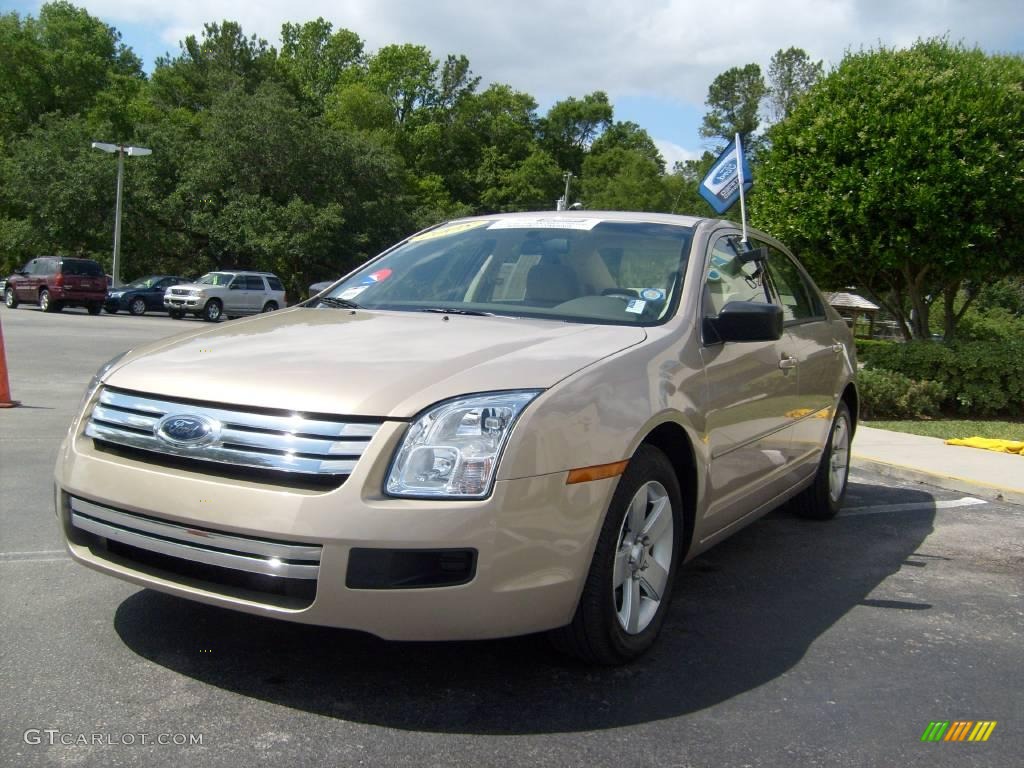 2008 Fusion S - Dune Pearl Metallic / Camel photo #7