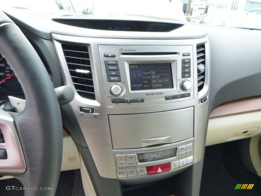 2014 Subaru Outback 3.6R Limited Controls Photo #82164932