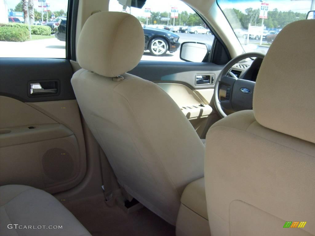 2008 Fusion S - Dune Pearl Metallic / Camel photo #18