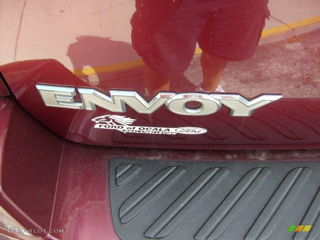 2002 Envoy SLT - Monterey Maroon Metallic / Medium Pewter photo #10