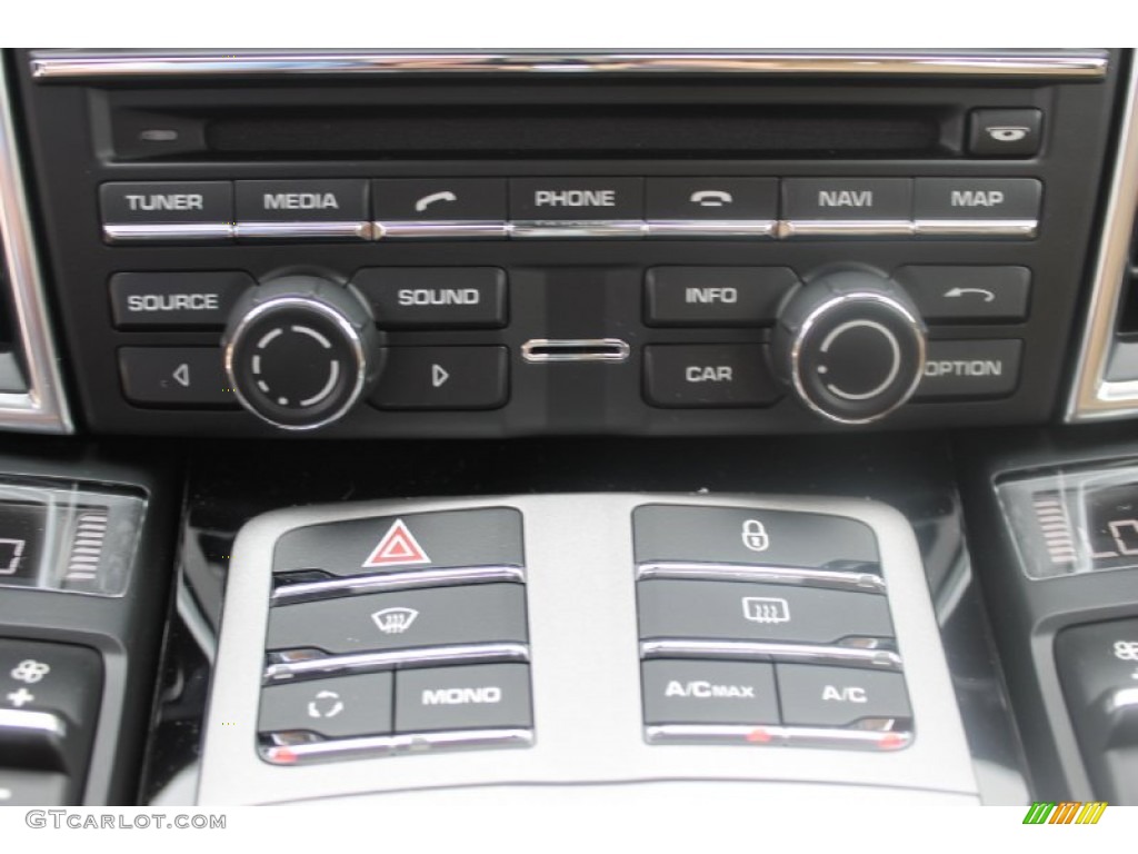 2013 Porsche Panamera 4 Platinum Edition Controls Photo #82165652