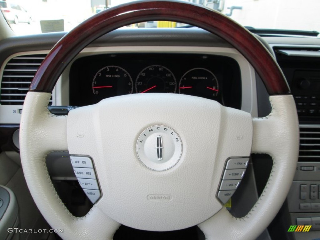 2004 Aviator Luxury AWD - Light French Silk Metallic / Light Parchment photo #24