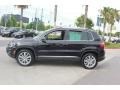 Deep Black Metallic - Tiguan SE Photo No. 5