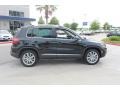 Deep Black Metallic - Tiguan SE Photo No. 6