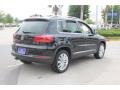 Deep Black Metallic - Tiguan SE Photo No. 8