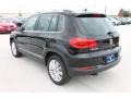 Deep Black Metallic - Tiguan SE Photo No. 7