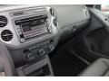 Pepper Gray Metallic - Tiguan SE Photo No. 14