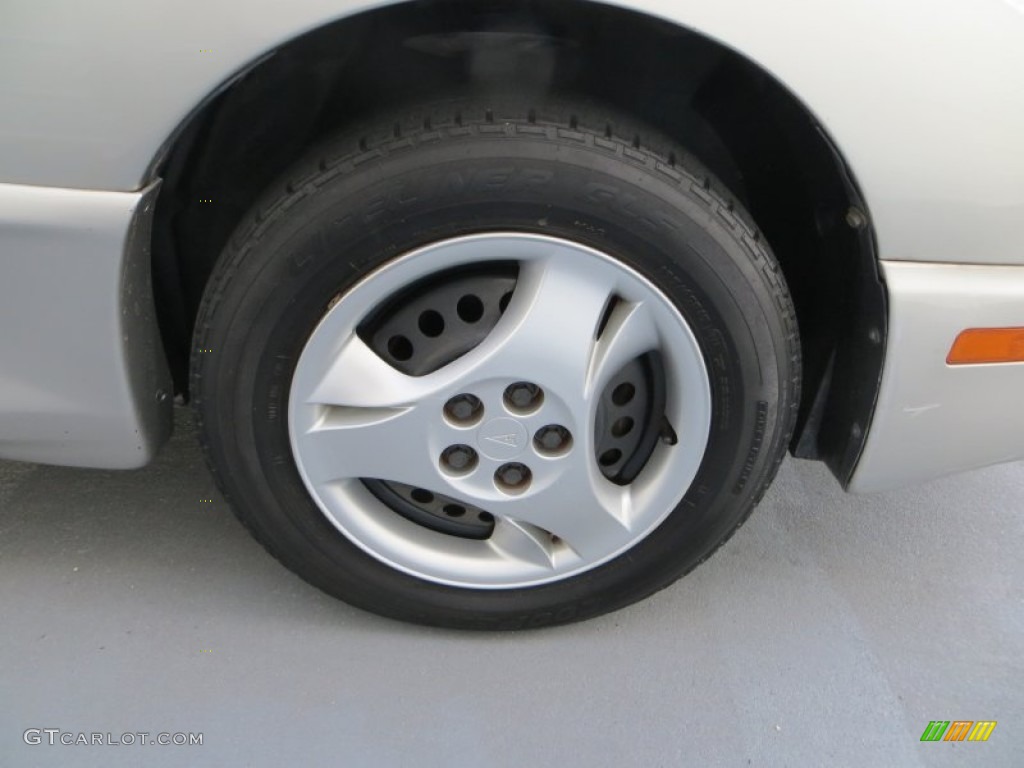 2005 Sunfire Coupe - Liquid Silver Metallic / Graphite photo #12