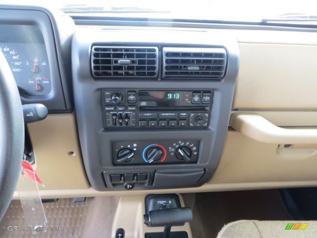 2002 Wrangler X 4x4 - Black / Camel Beige photo #28