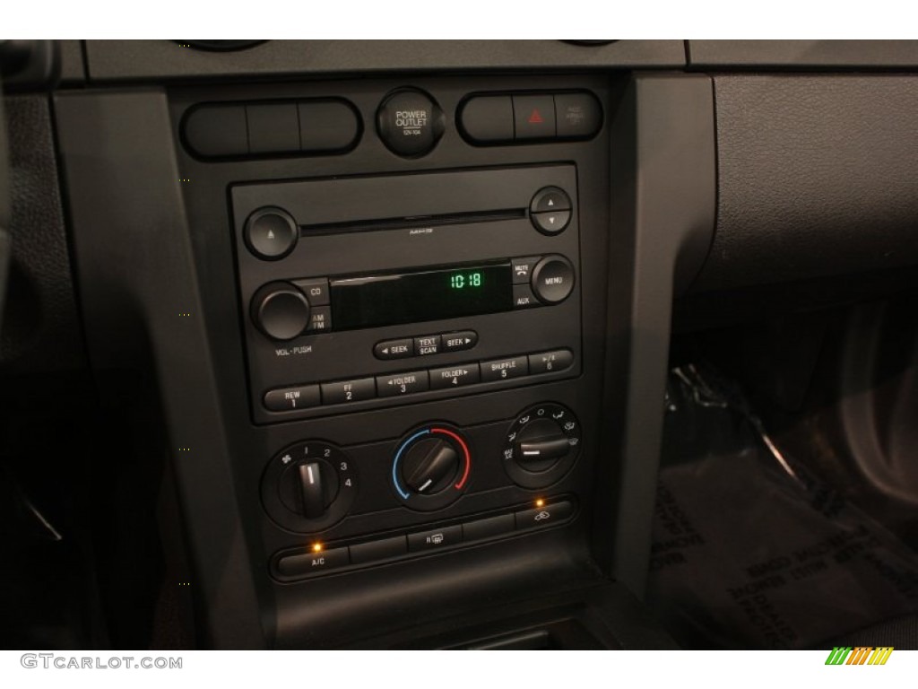 2007 Mustang V6 Deluxe Convertible - Black / Dark Charcoal photo #10