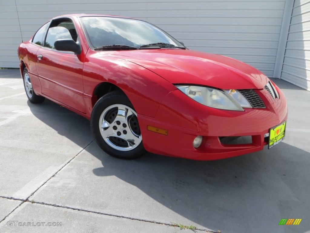2003 Sunfire  - Victory Red / Graphite photo #2