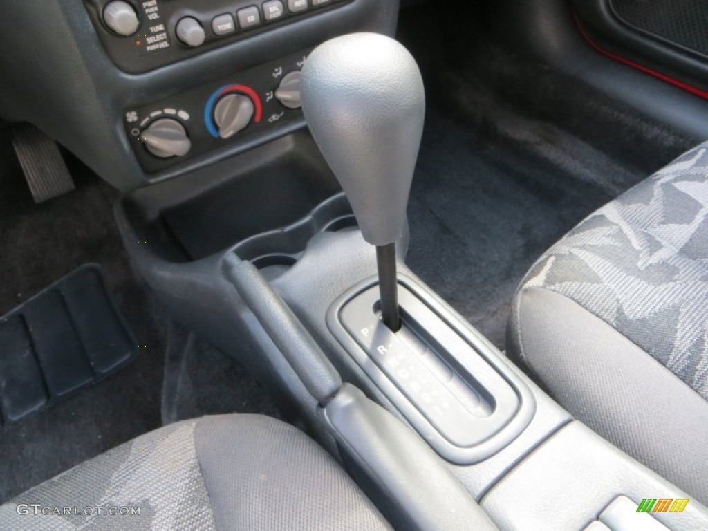 2003 Sunfire  - Victory Red / Graphite photo #29