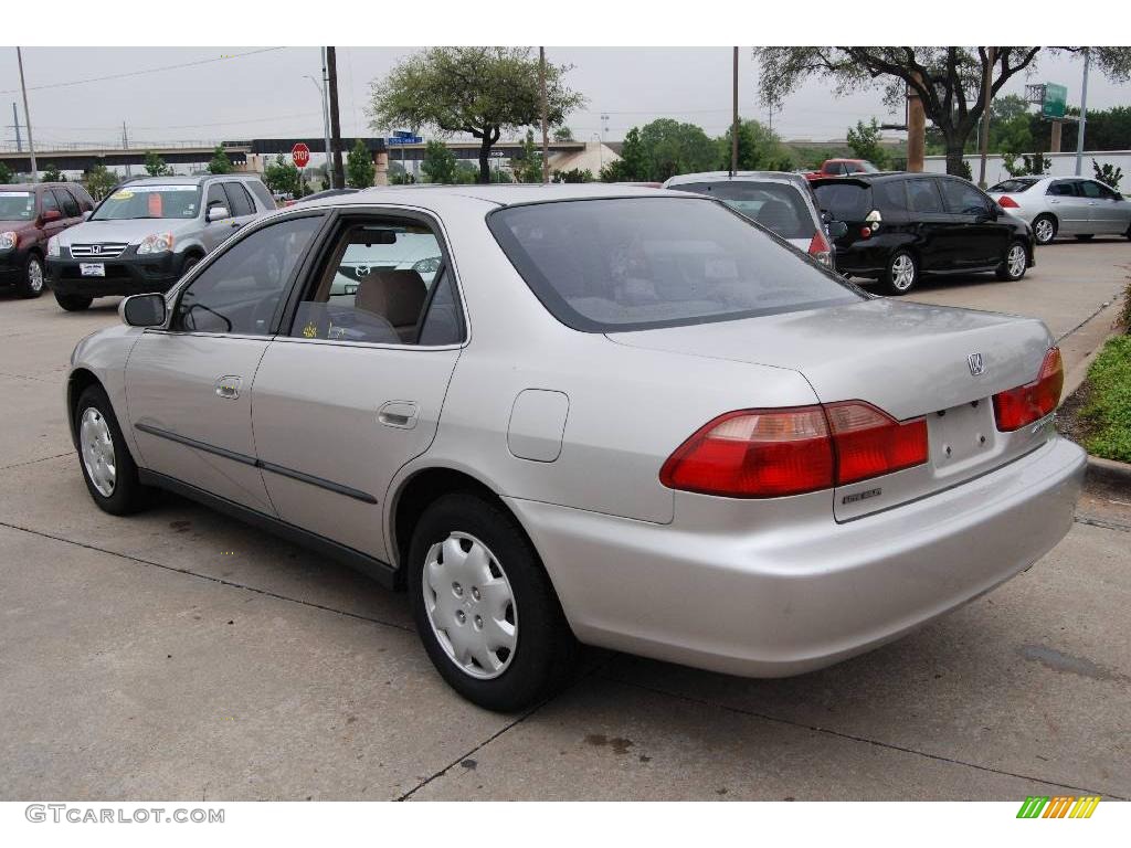 1998 Accord LX Sedan - Regent Silver Pearl / Ivory photo #5