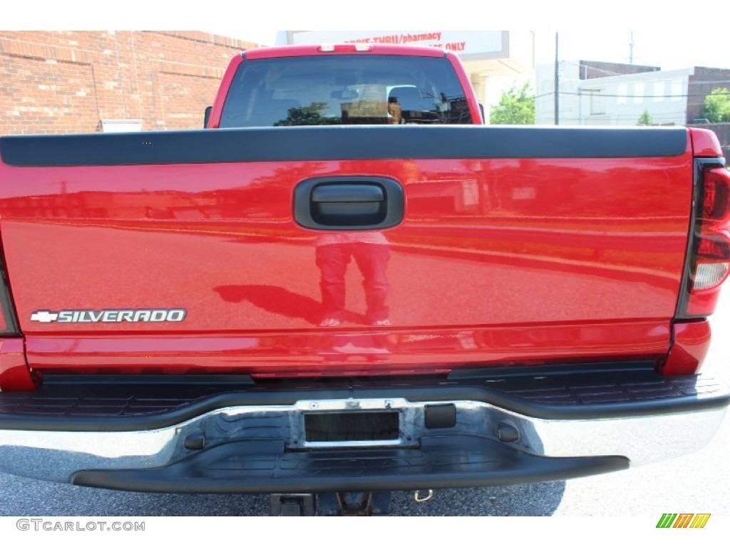 2007 Silverado 2500HD Classic LT Extended Cab 4x4 - Victory Red / Dark Charcoal photo #26