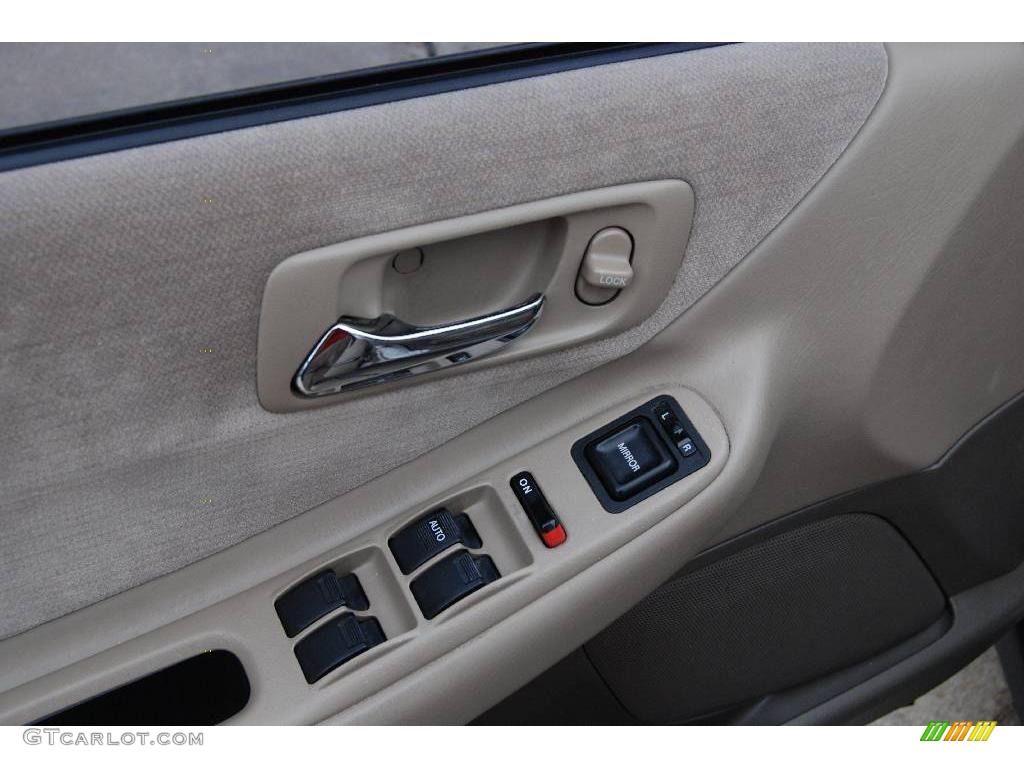 1998 Accord LX Sedan - Regent Silver Pearl / Ivory photo #14