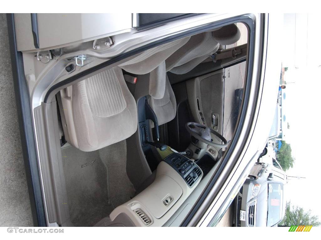 1998 Accord LX Sedan - Regent Silver Pearl / Ivory photo #21