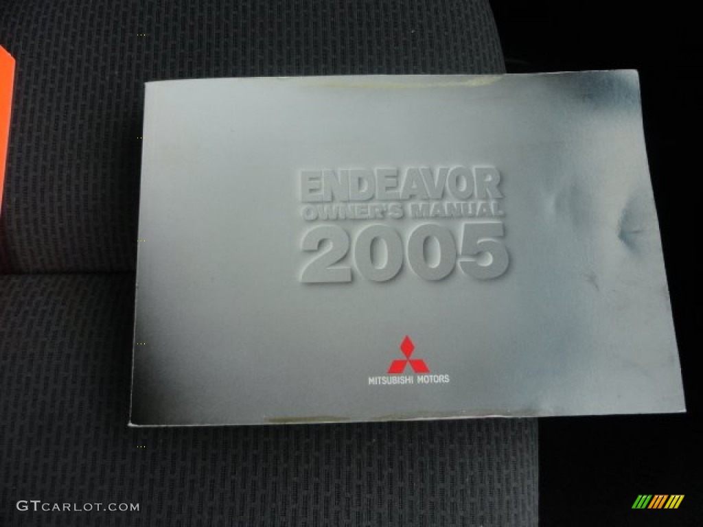 2005 Endeavor LS AWD - Titanium Pearl / Charcoal photo #15