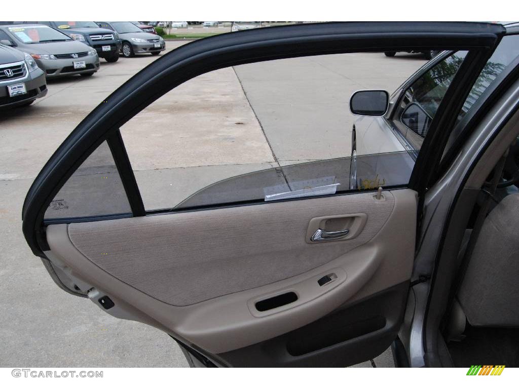 1998 Accord LX Sedan - Regent Silver Pearl / Ivory photo #23