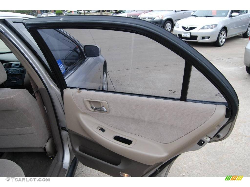 1998 Accord LX Sedan - Regent Silver Pearl / Ivory photo #27