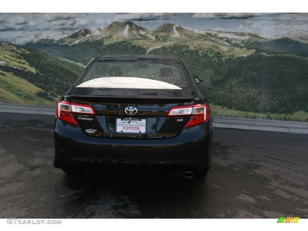 2013 Camry SE - Attitude Black Metallic / Black/Ash photo #4