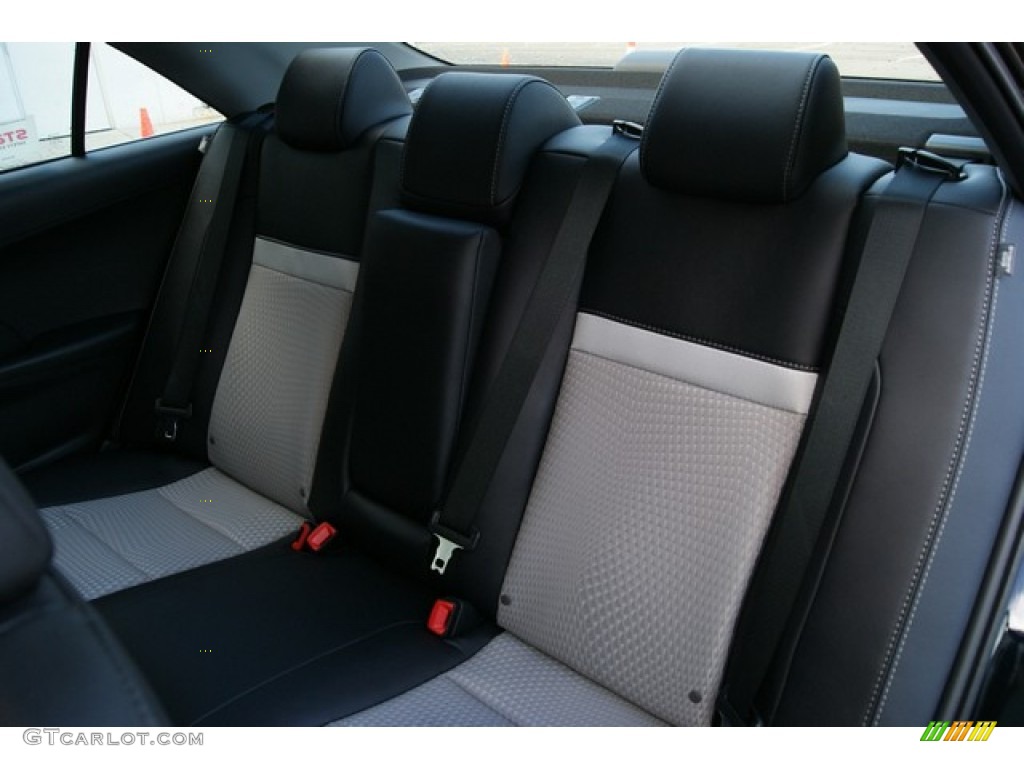 2013 Camry SE - Attitude Black Metallic / Black/Ash photo #7