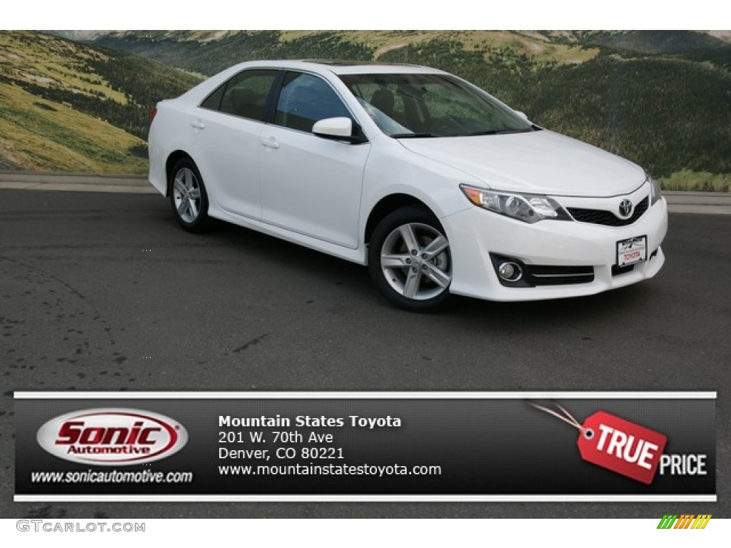 2013 Camry SE - Super White / Black photo #1
