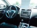 Pearl White - Altima 2.5 S Photo No. 11
