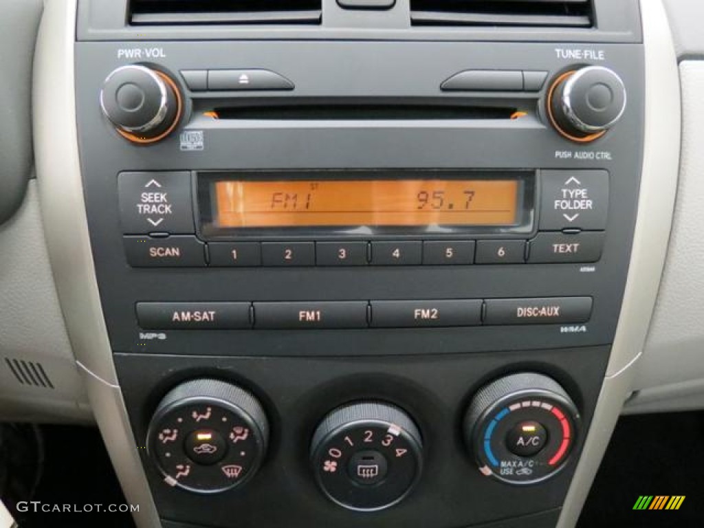 2010 Toyota Corolla LE Audio System Photos