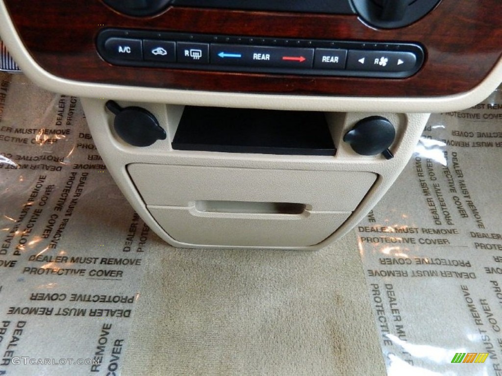 2006 Freestar SEL - Arizona Beige Metallic / Pebble Beige photo #18