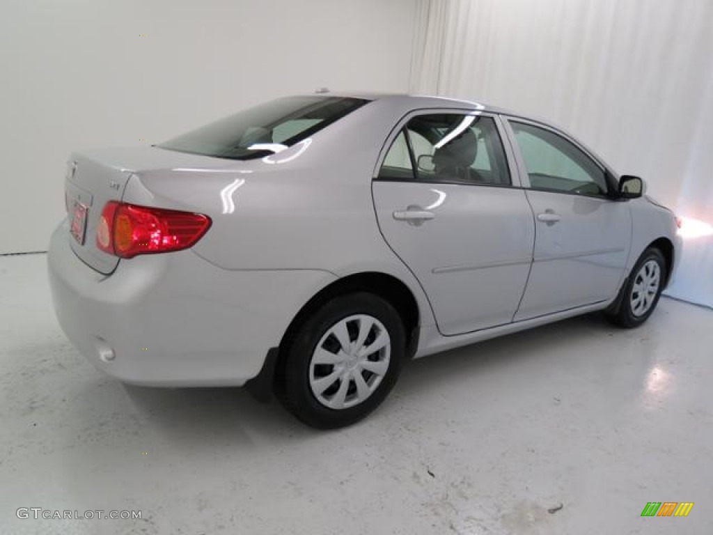 2010 Corolla LE - Classic Silver Metallic / Ash photo #23