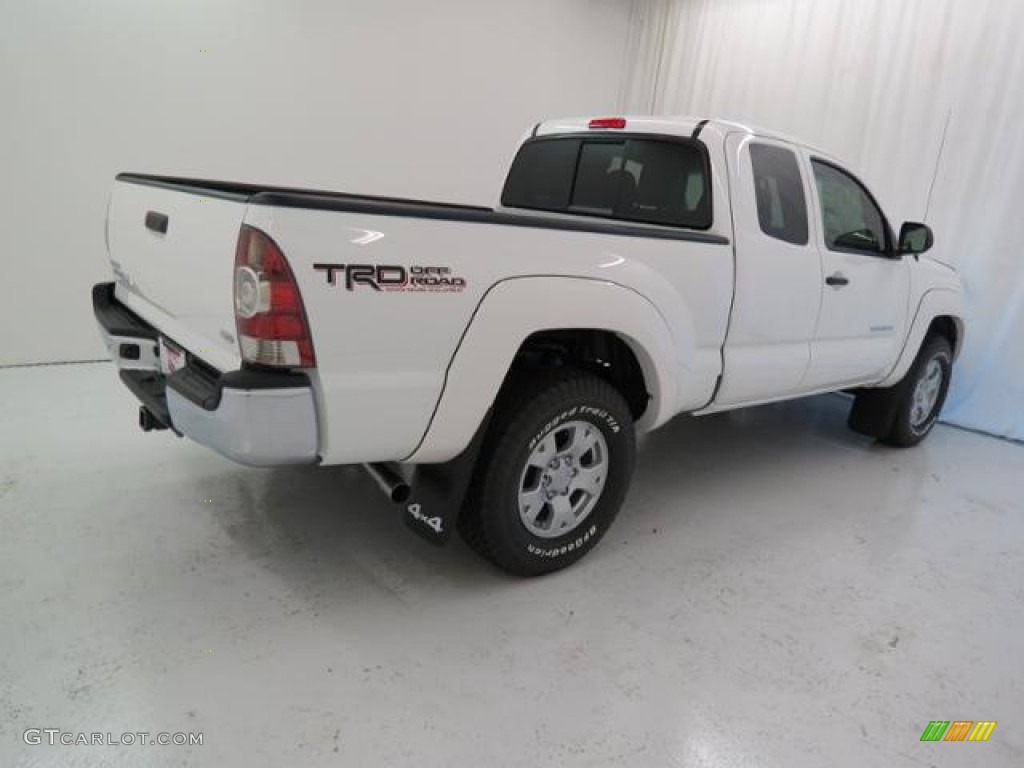 2013 Tacoma V6 TRD Access Cab 4x4 - Super White / Graphite photo #17