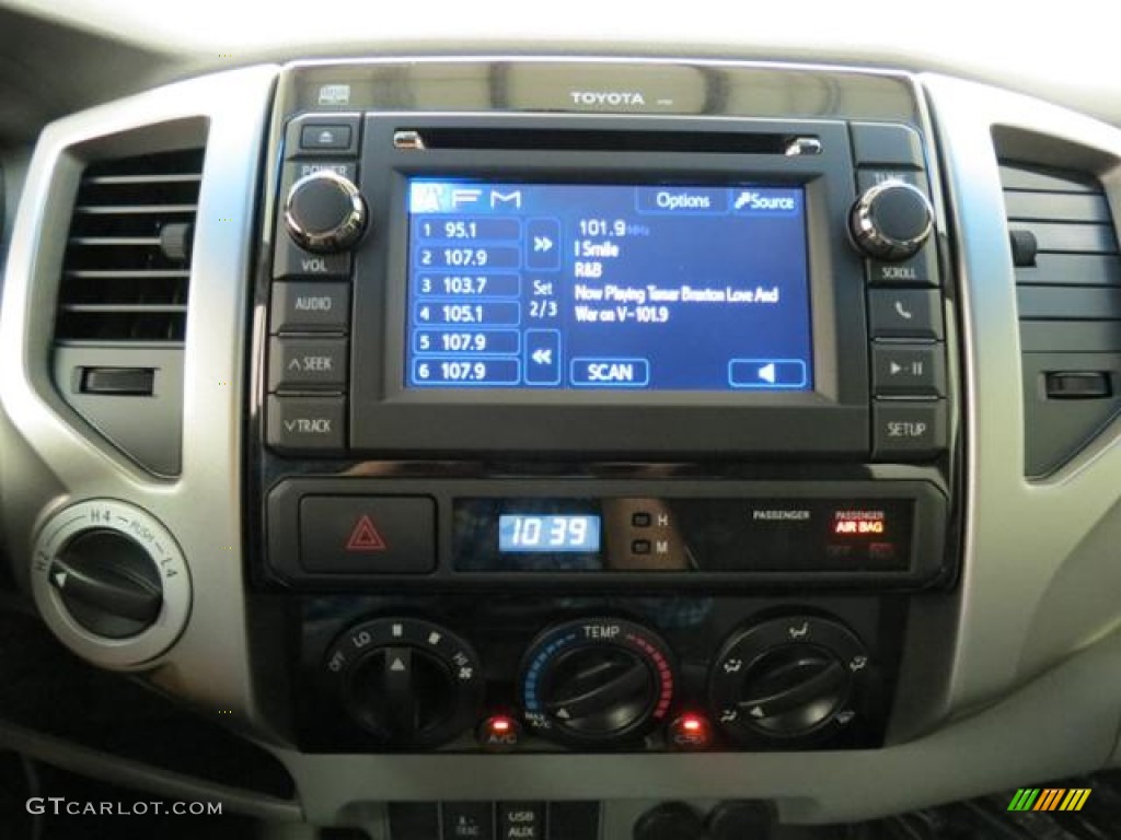 2013 Toyota Tacoma V6 TRD Double Cab 4x4 Controls Photo #82203198