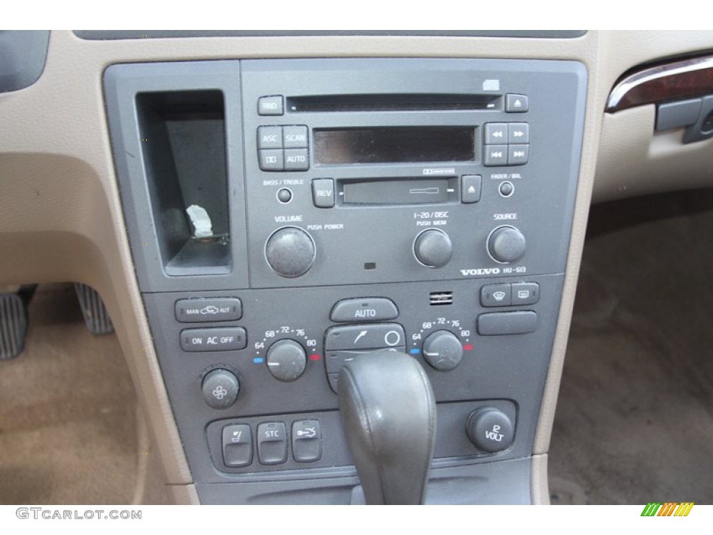 2002 S60 2.4T - Red / Taupe/Light Taupe photo #24