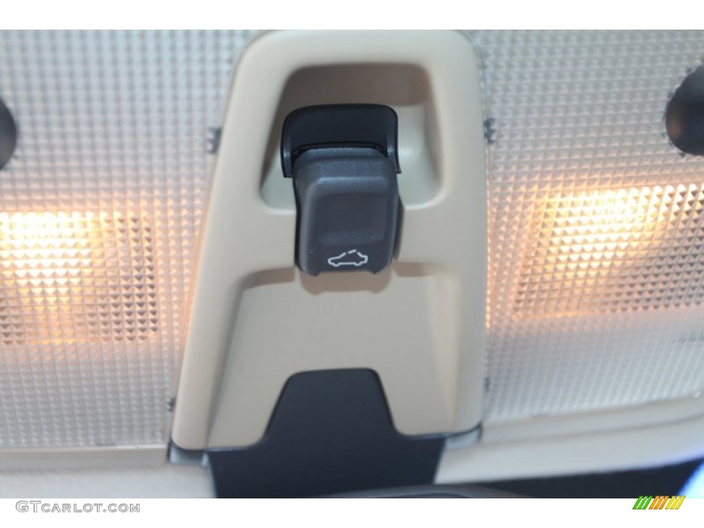 2002 S60 2.4T - Red / Taupe/Light Taupe photo #26