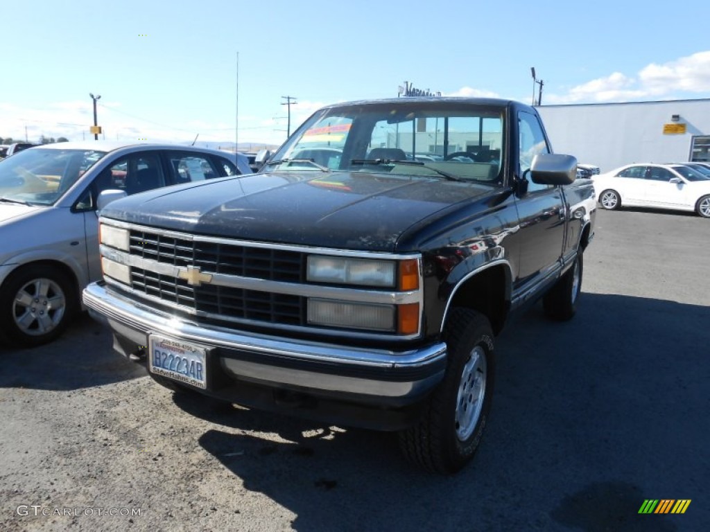 1993 C/K K1500 Regular Cab 4x4 - Black / Gray photo #2