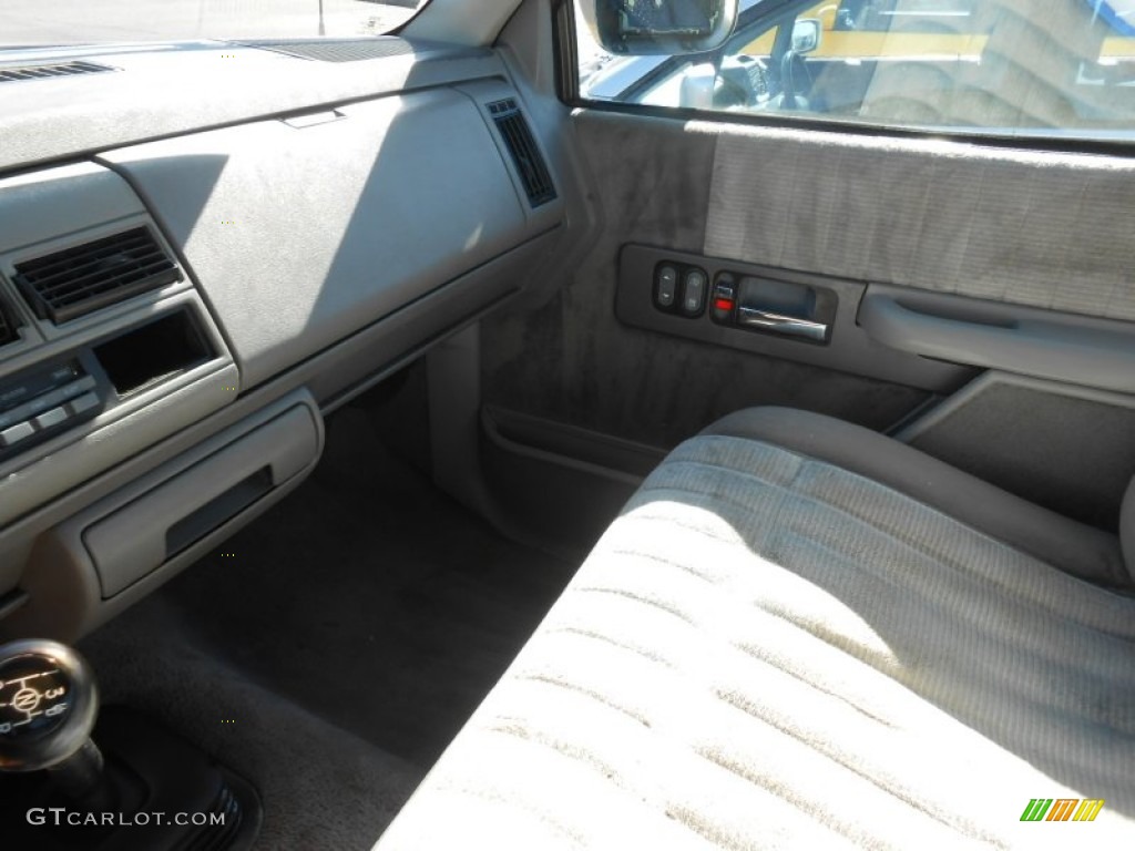 1993 C/K K1500 Regular Cab 4x4 - Black / Gray photo #19